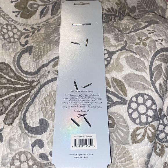NWT Simply Southern Cheetah Apple Watch Band fits size 38mm & 42mm 🐆 - Picture 2 of 4